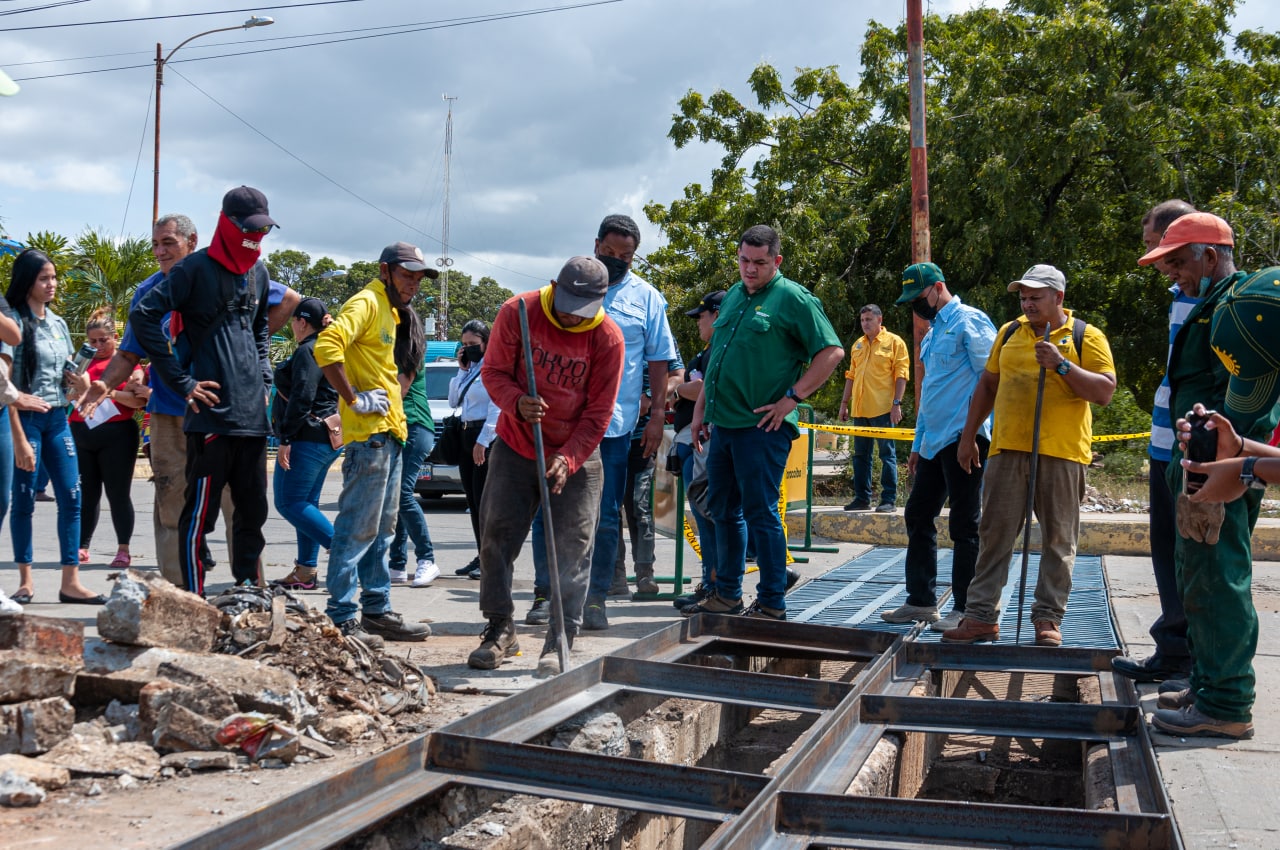 Avanza la recuperación del alcantarillado en La Rotaria (2) Avanza la recuperación del alcantarillado en La Rotaria