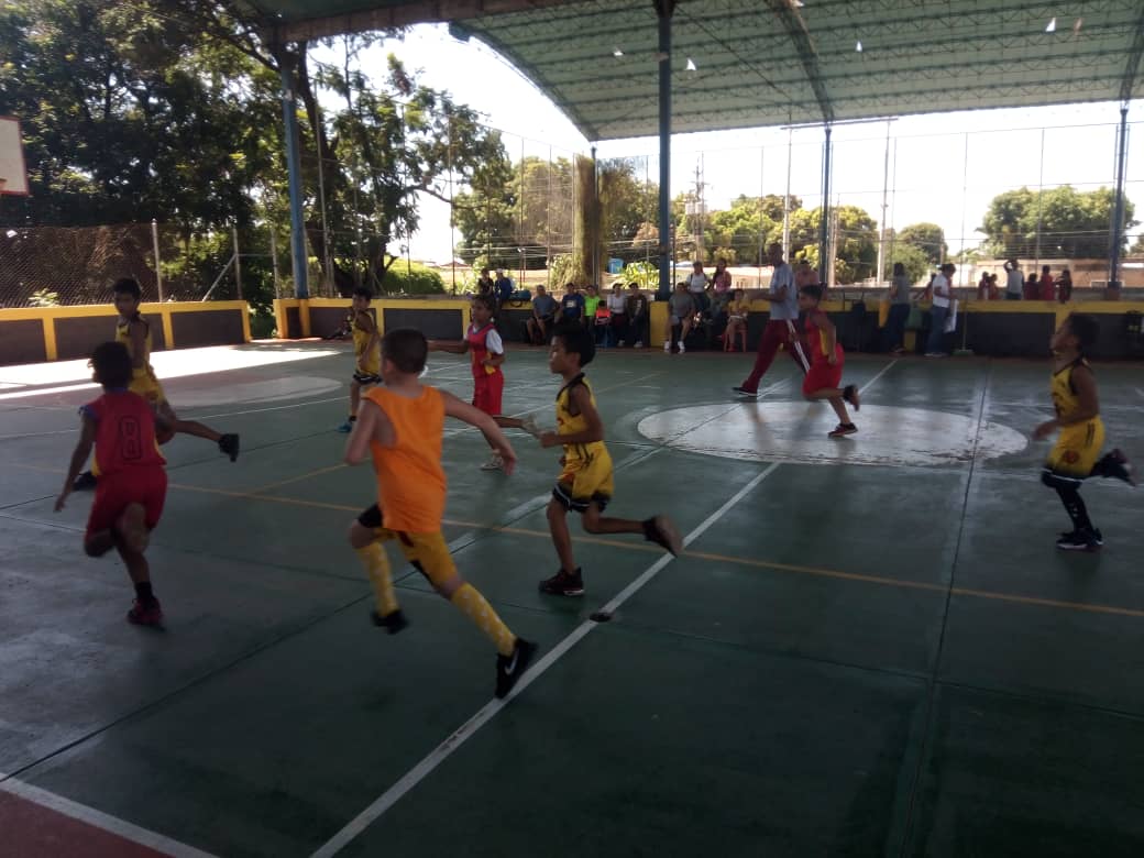 Cristo de Aranza, líder en los Juegos Interparroquiales Maracaibo (5)