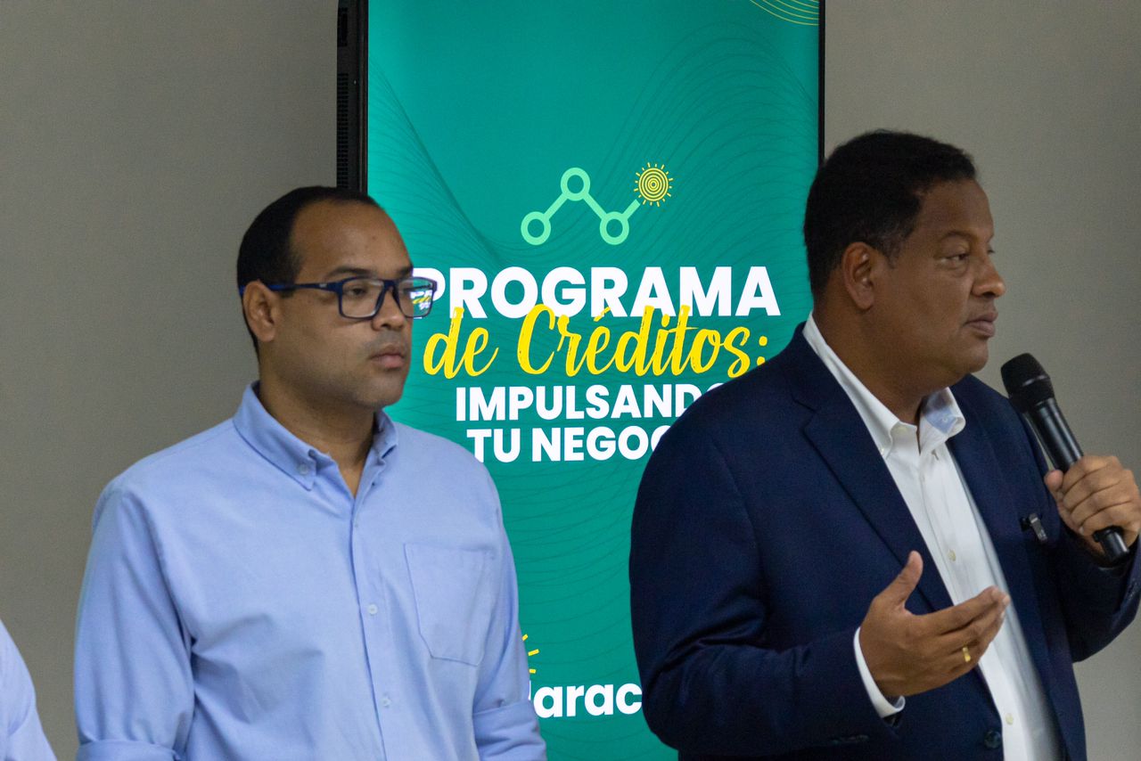 Microcréditos de la Alcaldía llegan como impulso a los emprendedores marabinos en su entrega número 13 (1)