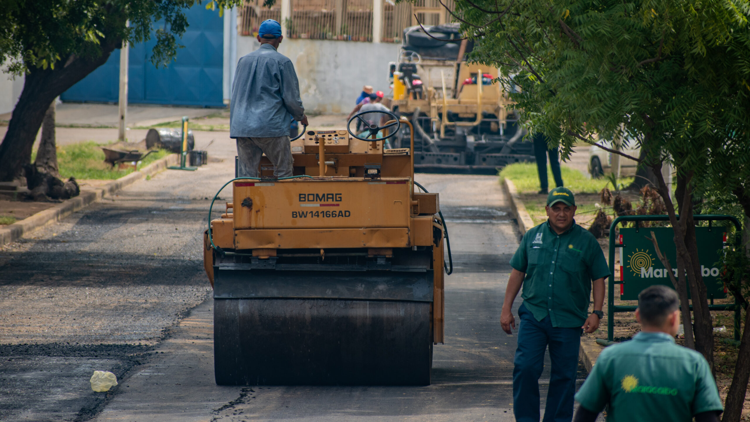 Alcaldía ejecuta el reasfaltado de la calle 93 en Buena Vista (2)