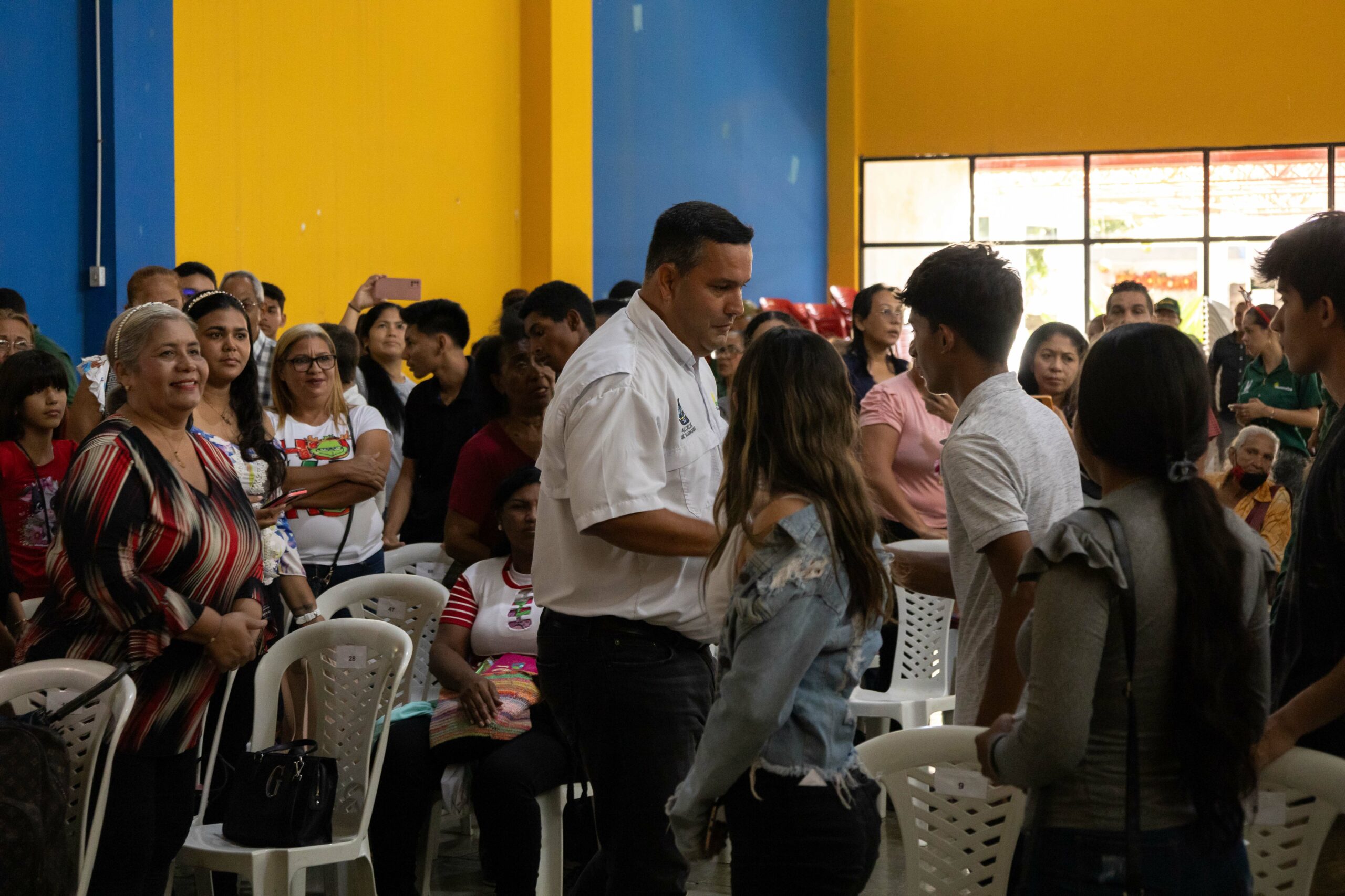 Alcaldía de Maracaibo capacita y certifica a 350 nuevos participantes de los talleres del IMCEC