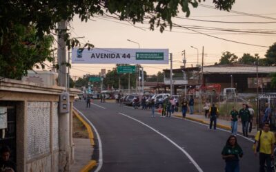 Alcaldía de Maracaibo entrega primera fase del asfaltado, señalización y demarcación en Lago Azul