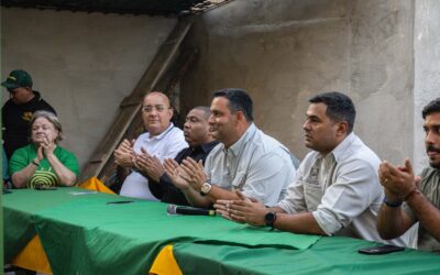 Vecinos de los bloques de Raúl Leoni cuentan su experiencia con el plan Maracaibo Resuelve tu Techo