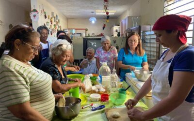 Clubes de Abuelos de la Alcaldía inician 2025 con taller de Panadería Artesanal