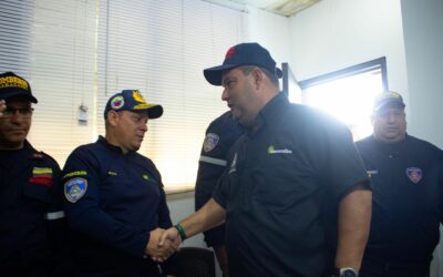 Alcaldía de Maracaibo dota al Cuerpo de Bomberos con equipos de última tecnología y alta resistencia