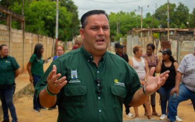 Más de 600 familias de Cassiano Lossada se libran de las aguas negras con sustitución de colector de la Alcaldía