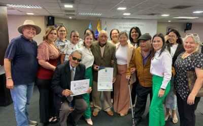 41 personas reciben reconocimientos en sesión solemne del Concejo Municipal por Día Nacional del Adulto Mayor