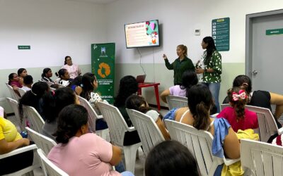 Más de 100 mujeres rompen mitos sobre la menstruación en jornadas educativas de Alcaldía de Maracaibo